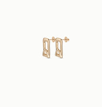 Load image into Gallery viewer, Stand out Gold Earrings