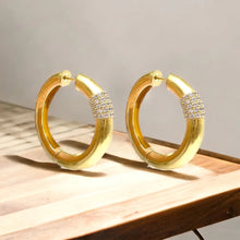 Load image into Gallery viewer, GOLD BOTERE TUBE HOOPS 1.5"