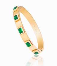 Load image into Gallery viewer, Gold bracelet with green crystal