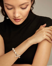 Load image into Gallery viewer, Pearl and Match Bracelet