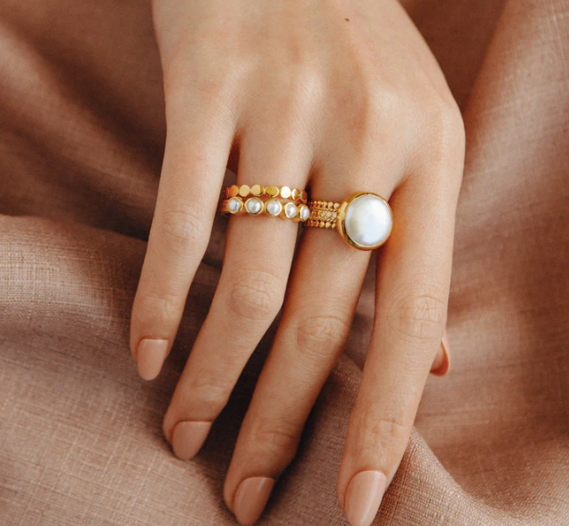 Coin Pearl Scalloped Cocktail Ring