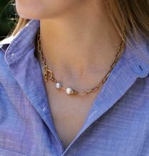 Load image into Gallery viewer, Classic Etched Necklace