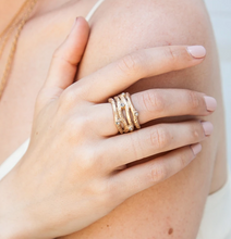 Load image into Gallery viewer, Gold Essling Black Diamond 4 Row Ring