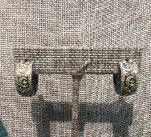 Load image into Gallery viewer, Oxidized huggie earrings
