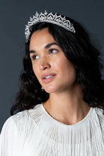 Load image into Gallery viewer, Palmette and Asscher Cut Tiara