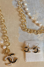 Load image into Gallery viewer, CC Black and pearl dangles