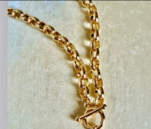 Load image into Gallery viewer, Large LV necklace