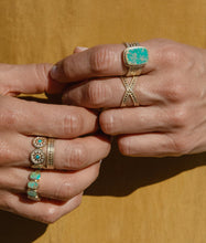 Load image into Gallery viewer, Flora disc turquoise ring
