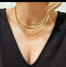Load image into Gallery viewer, Classic Herringbone Necklace 4mm