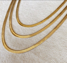 Load image into Gallery viewer, Classic Herringbone Necklace 4mm
