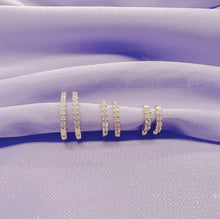 Load image into Gallery viewer, Mini Huggies cz and reversible