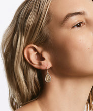 Load image into Gallery viewer, Classic Gold Teardrop Earrings