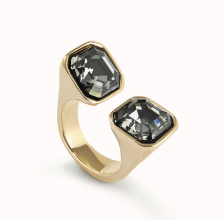Ring with Black Crystal