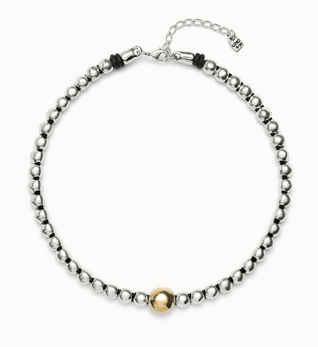 Beaded Short Necklace with Larger Central Bead