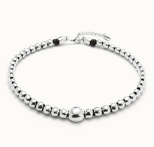 Load image into Gallery viewer, Beaded Short Necklace with Larger Central Bead