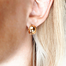 Load image into Gallery viewer, 18k Gold Filled Small Chunky Clicker Hoop Earrings