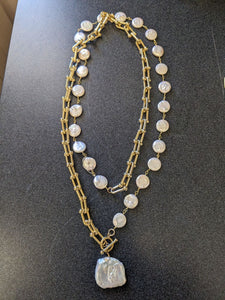 Pearl and Gold necklace