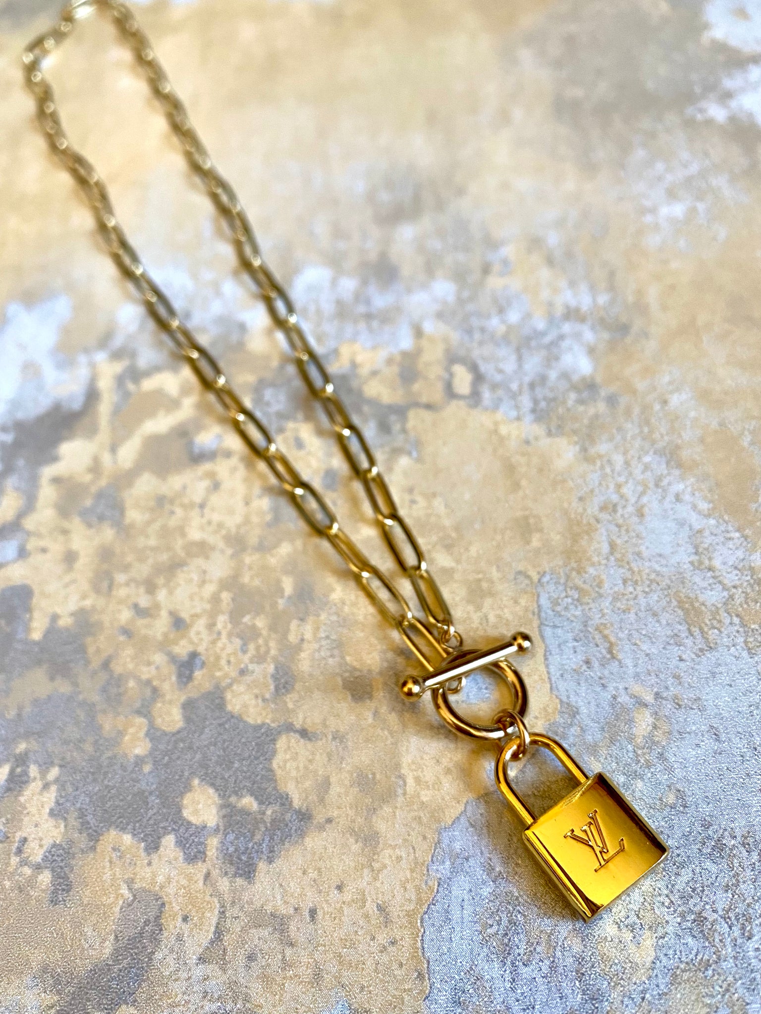 Louis Vuitton Soapy Chain Necklace