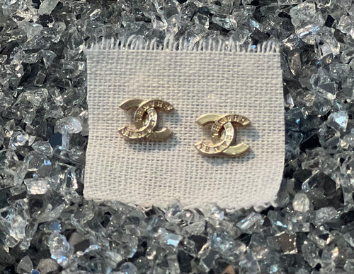 Gold CC earrings mini