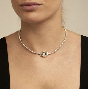 Tight Moon Necklace
