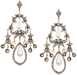 Vintage Reign Earrings with Pearl