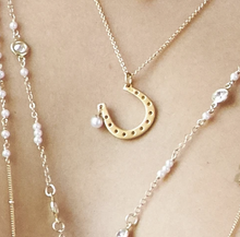 Load image into Gallery viewer, Horseshoe Pearl Necklace